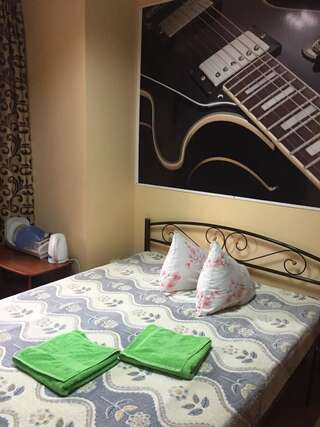 Гостевой дом Inn DO-RE-MI Севастополь Двухместный номер с 1 кроватью и собственной ванной комнатой-8